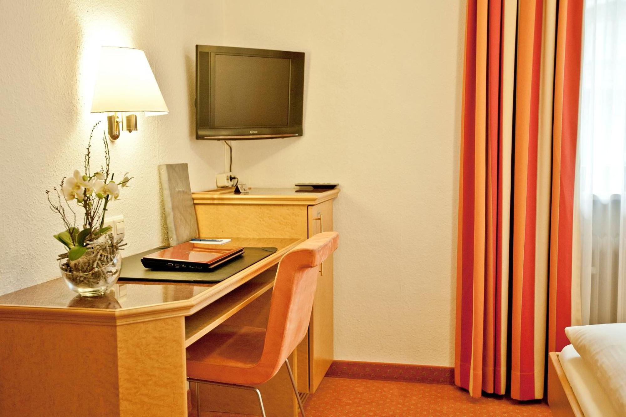 Gräfelfing Wuermtaler Gaestehaus חדר תמונה