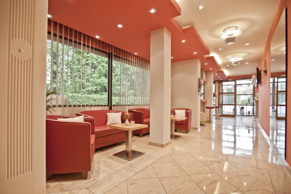 Gräfelfing Wuermtaler Gaestehaus מראה חיצוני תמונה